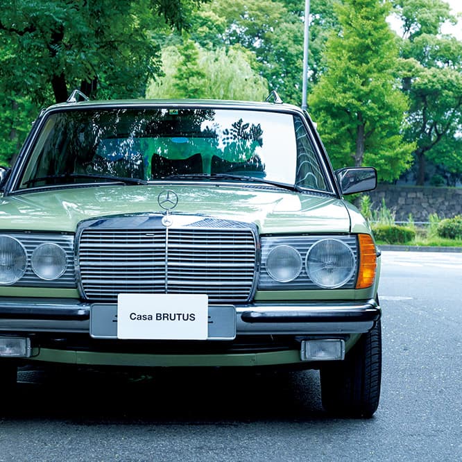 《Sクラス（W126）》と共通のイメージを持つフロントマスク。