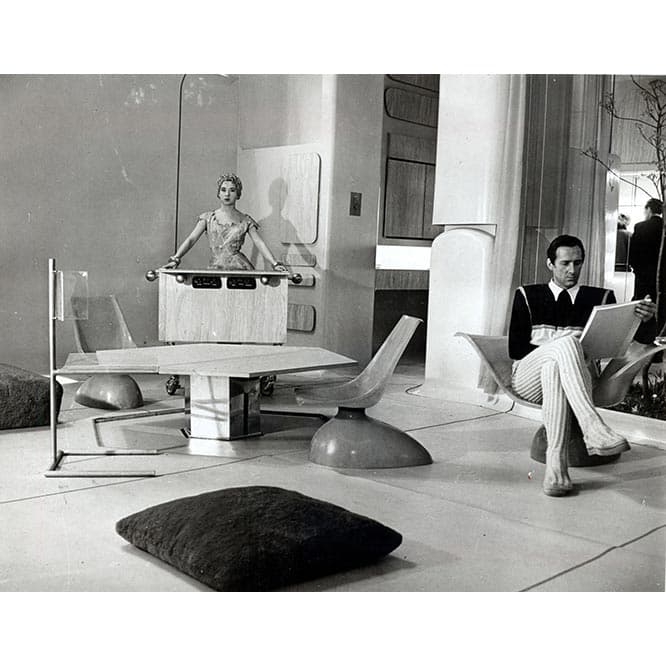 アリソン＆ピーター・スミッソン　未来の家（1956）Alison und Peter Smithson, House of the Future, 1956 © Daily Mail