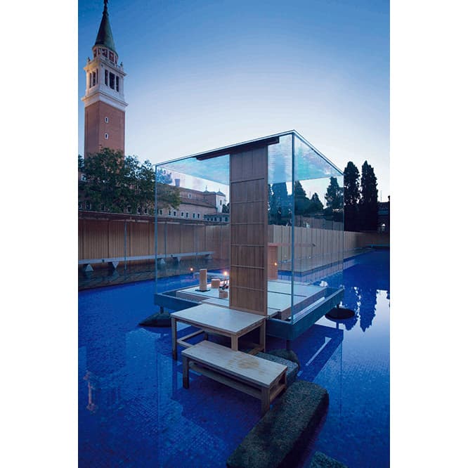 杉本博司《硝子の茶室 聞鳥庵》2014年　© Hiroshi Sugimoto. Architects: New Material Research Laboratory / Hiroshi Sugimoto +Tomoyuki Sakakida. Originally commissioned for LE STANZE DEL VETRO, Venice / Courtesy of Pentagram Stiftung &amp; LE STANZE DEL VETRO.