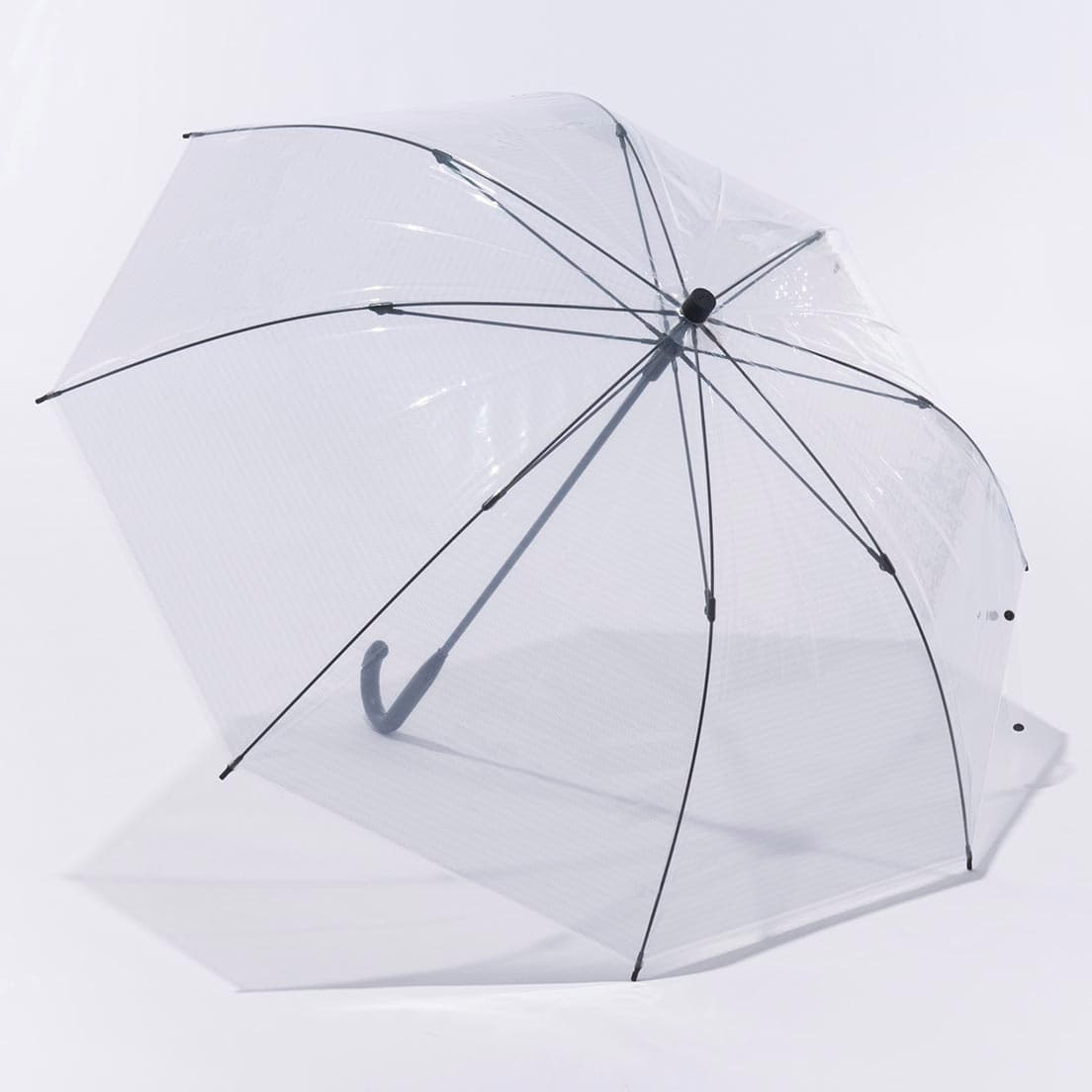 《+TIC LITE》。親骨の長さ65cm。1,408円。一部のセブン−イレブンで購入可能。株式会社サエラ TEL 03 5793 8955。