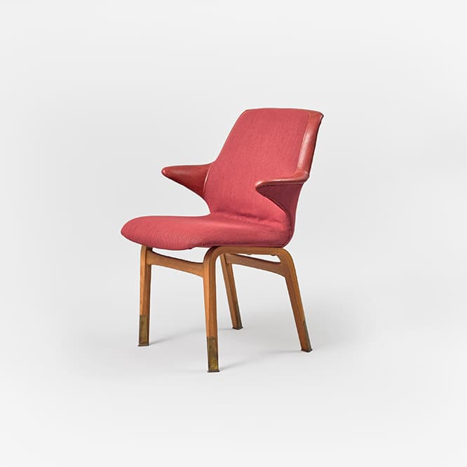 《Lulu Chair》Ilmari Tapiovaara（Finland,1960）。