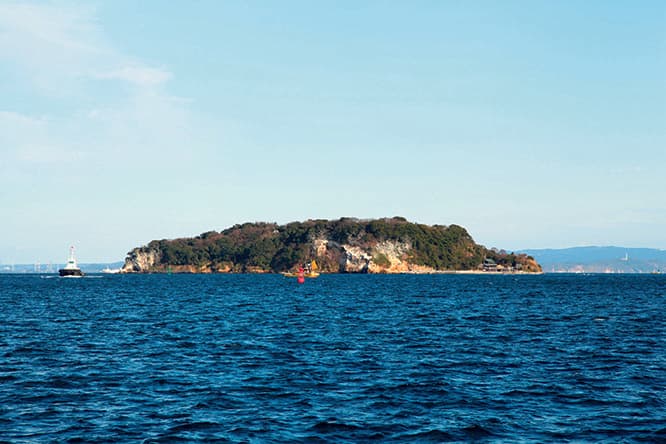 夜の無人島・猿島がアートに染まる秋。