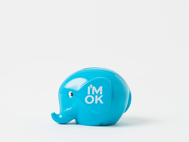 フィンランドのMK TRESMER社が展開するブランド〈PALASET（パラセット）〉の人気の貯金箱《Norsu》が〈I'M OK〉別注で登場。ゾウは北欧で幸運の象徴とも言われている。 1,500円。
