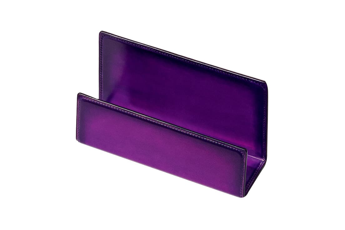 Letter Holder　オーボック3世さまのデザインを手縫いのヴェネチアレザーで仕上げました総革張りのホルダー189,000円。