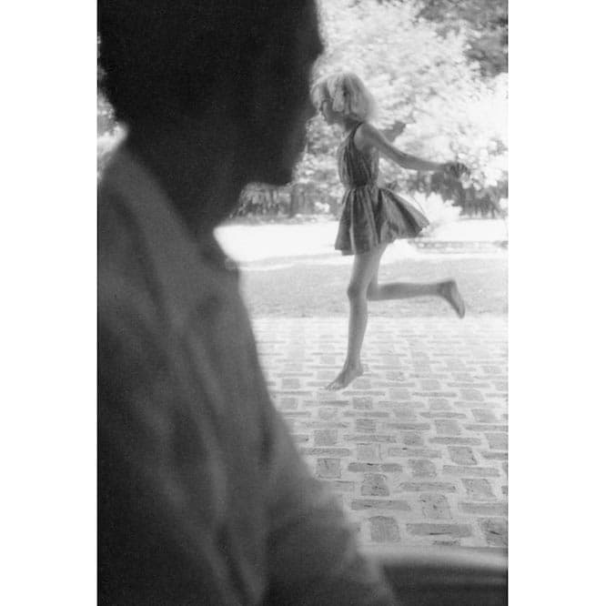 ソール・ライター 《レミィ》 1950年頃、ゼラチン・シルバー・プリント　ⒸSaul Leiter Foundation