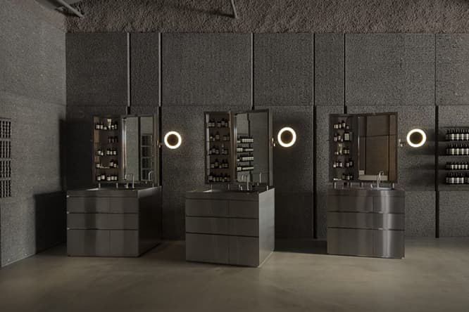 建築、アート、本。イソップは感性を提示する。