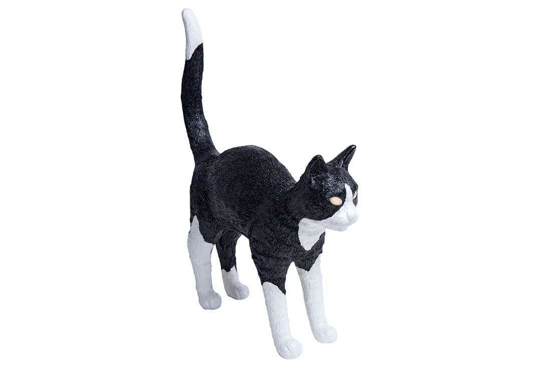 Jobby The Cat
ON-OFFはお尻の金♡。リアルネコチャン照明《Jobbyザキャット》38,000円。
