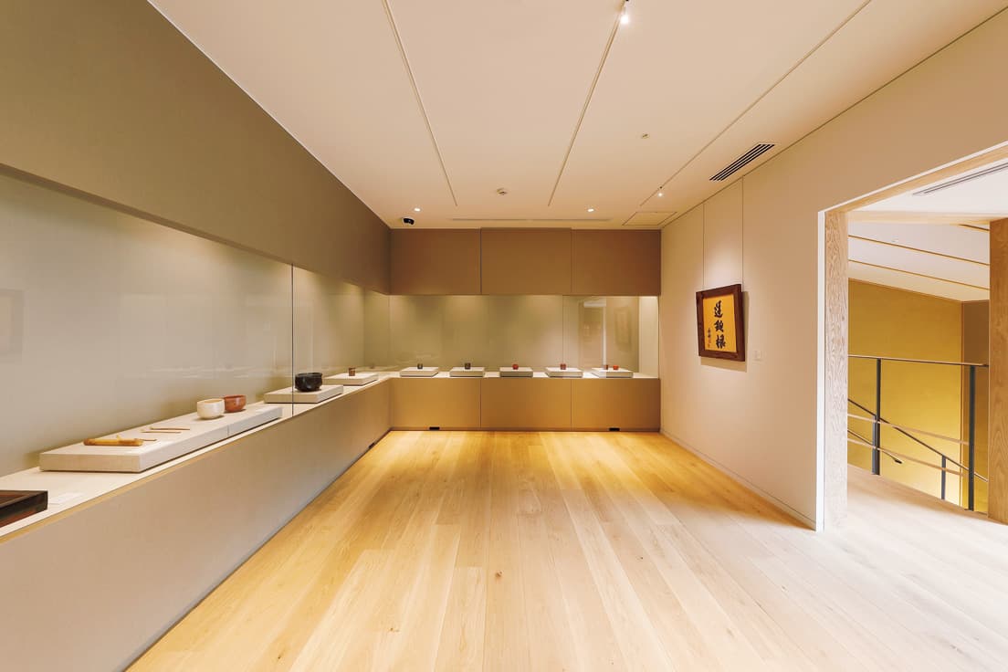 黒田辰秋展は〜6月27日。