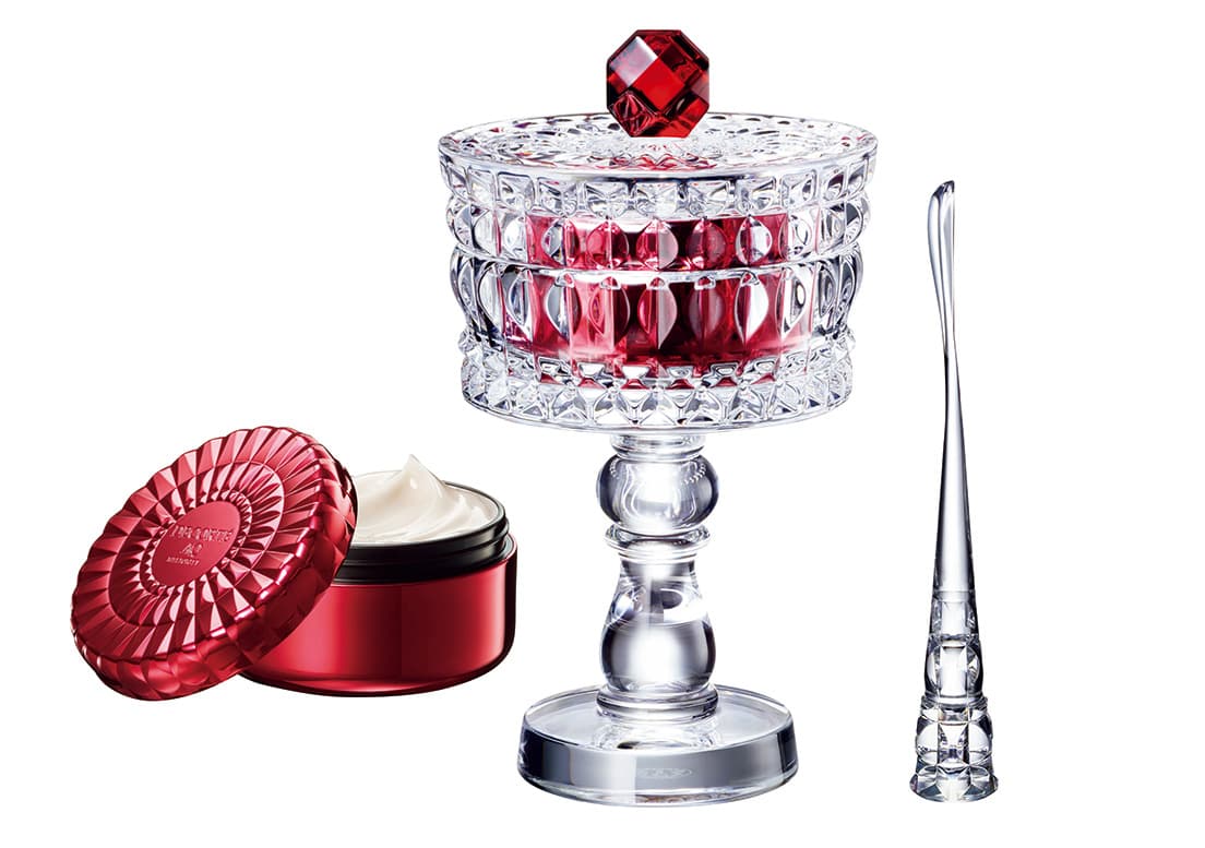 《AQミリオリティ インテンシブクリーム n Baccarat Edition》500,000円。