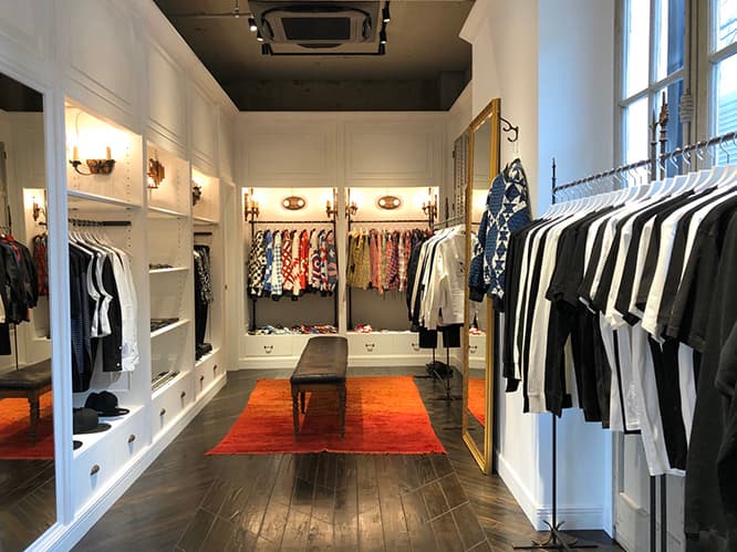 〈TAKAHIROMIYASHITATheSoloist.〉の世界観がダイレクトに表現された店内。