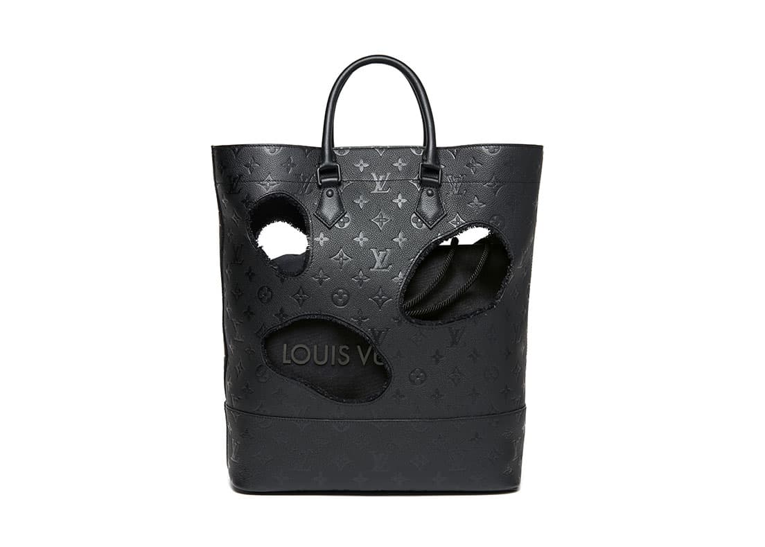 《バッグ ウィズ ホールズ MM》W33 × W42 × D14cm。510,000円。