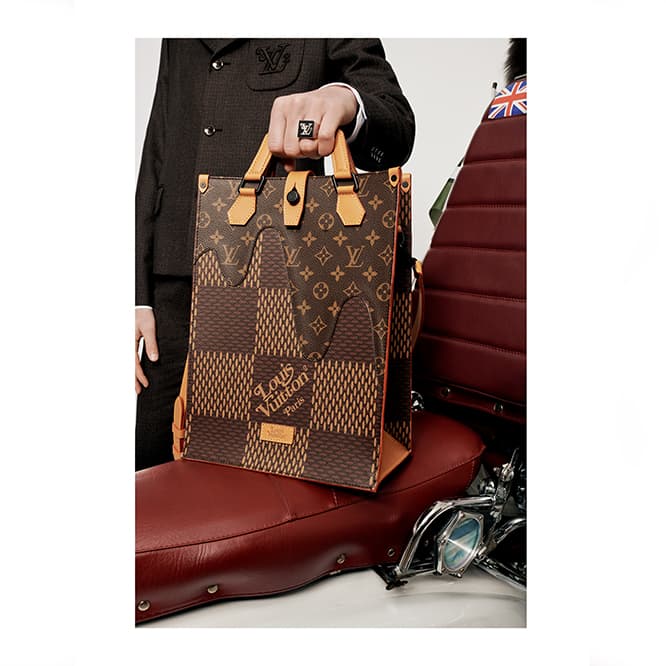 (C) LOUIS VUITTON