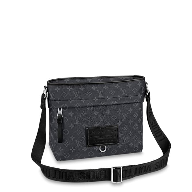 《ブサス･ジップ MM》219,000円。W35cm×D13cm×H26.5cm。