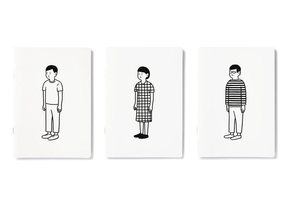 ノート各400円。左から「BLANK BOY」、「BLOCK GIRL」、「BORDER BOY」。A5サイズ、48ページ。中はオリジナル用紙で、タイトルに合わせて無地、方眼、罫線を薄めグレーで2012年に制作。