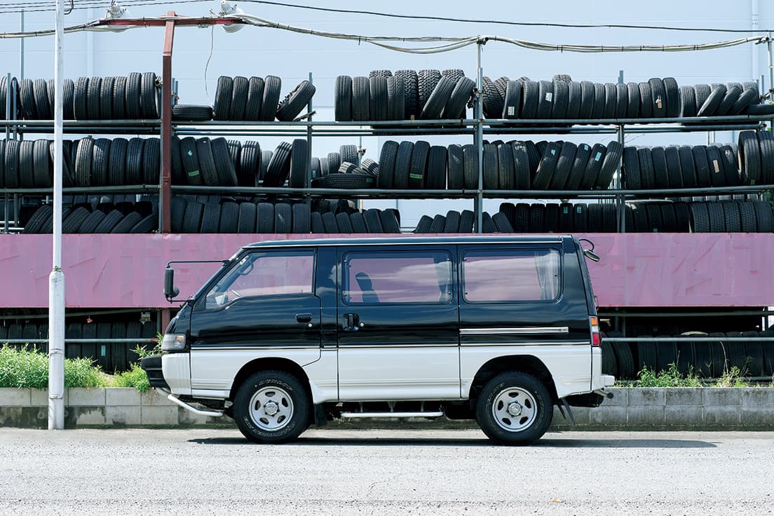 三菱 デリカ・スターワゴン4WD