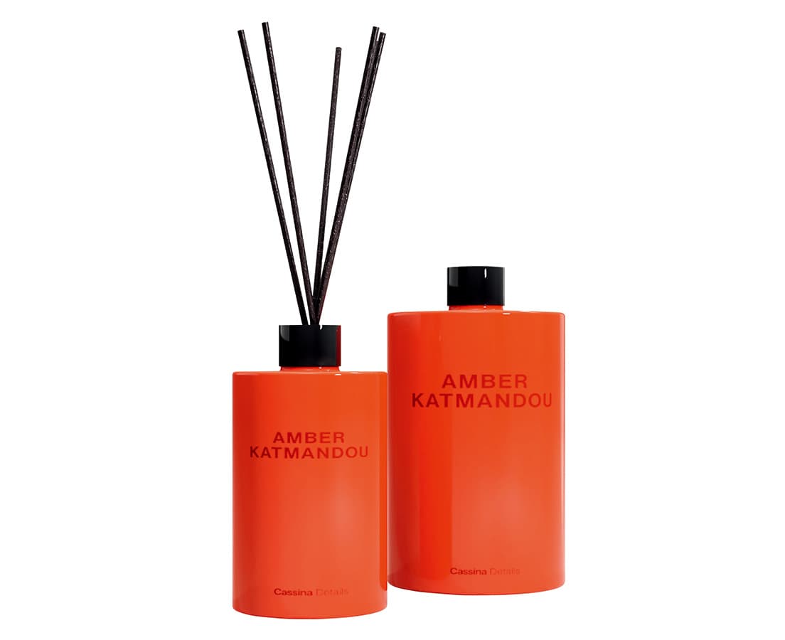 ディフューザー200ml 13,200円、500ml 22,000円。