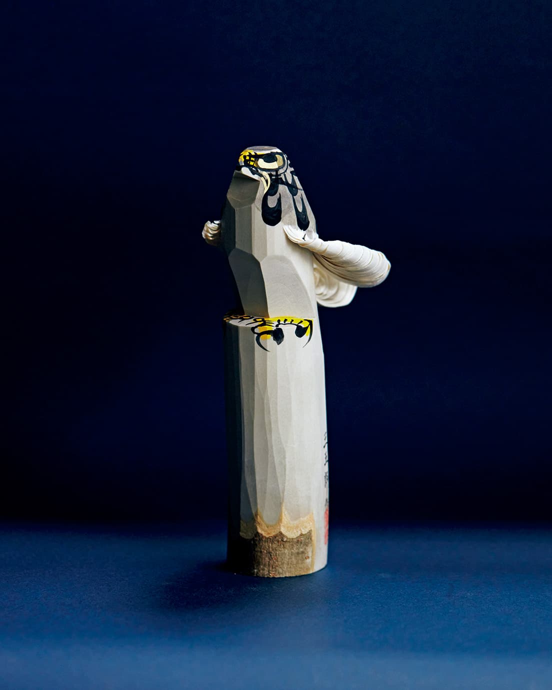 Purchase No. 44【Otaka Poppo of Sasano Ittōbori】Whittled with one knife from a single piece of wood, this North Country talisman has been popular for 1000 years.