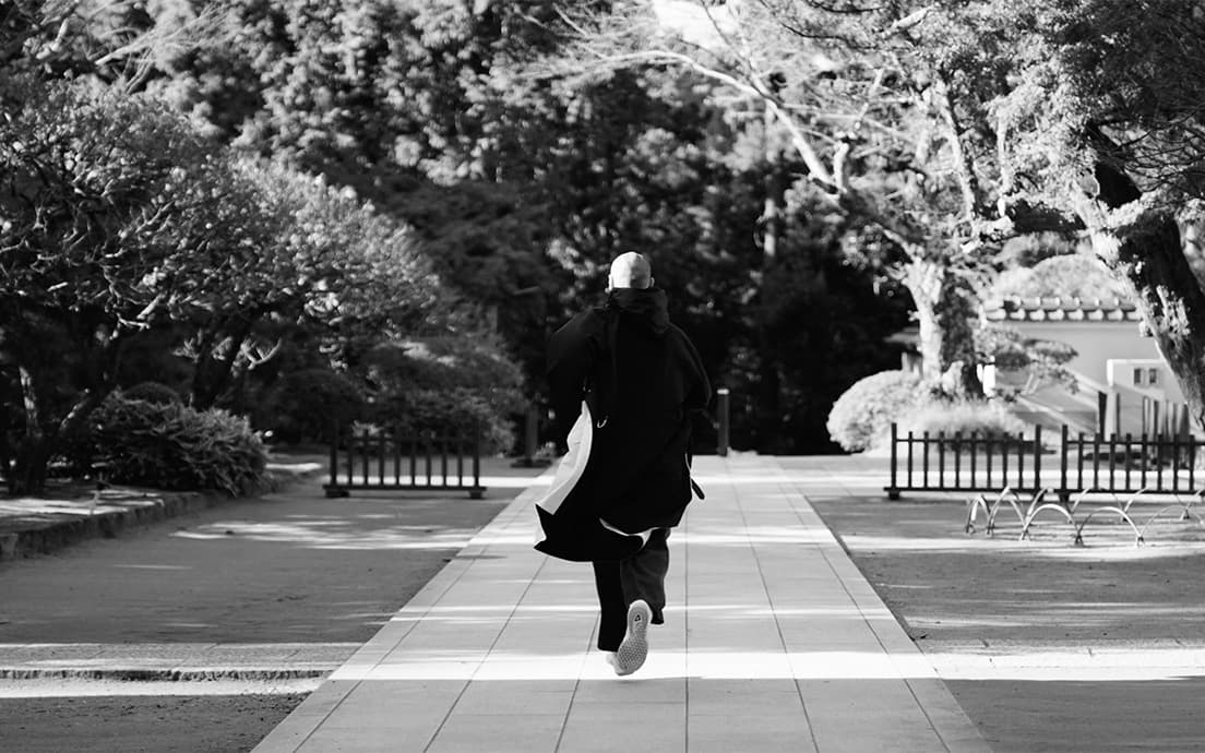 〈TOKYO DESIGN STUDIO New Balance FuelCell Speedrift TABI〉Movie　Movie Direction / Satoki Kaneda（EPOCH）
Styling / Keiko Hitotsuyama（SLITS）