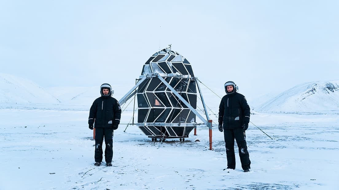 〈SAGAスペース・アーキテクツ〉の2人。