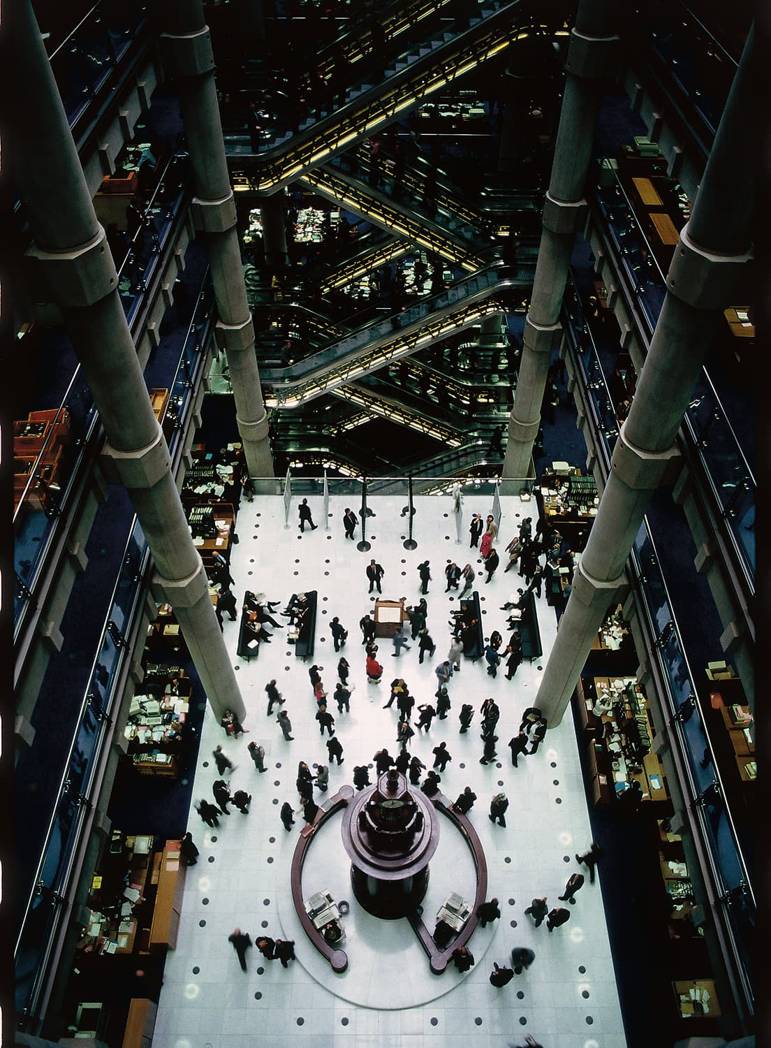 追悼】建築家リチャード・ロジャースが逝去。建築を超えて時代をリードしたカリスマの軌跡を振り返る。 | カーサ ブルータス Casa BRUTUS