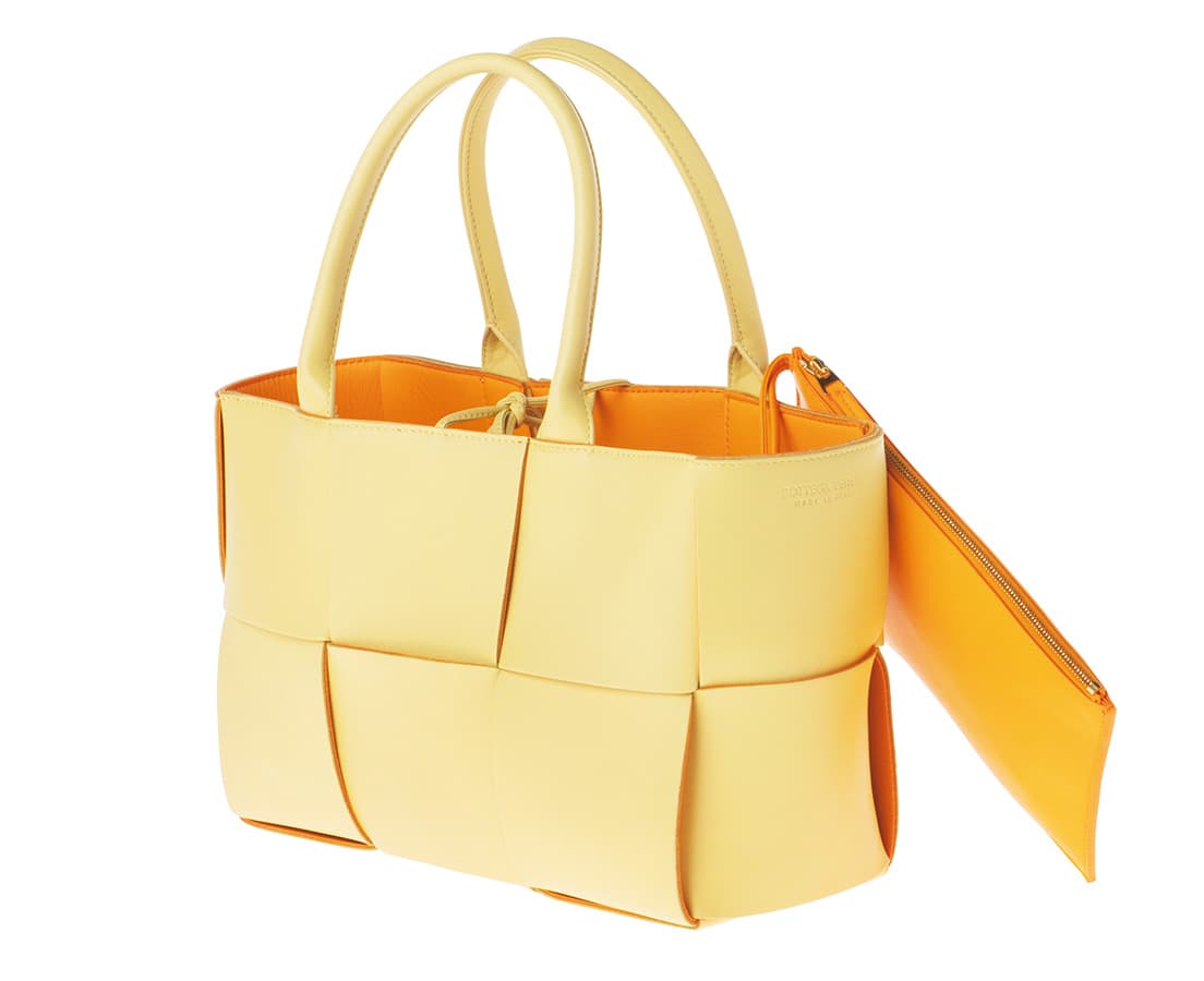 トートバッグ W30×D14×H20cm 291,500円。