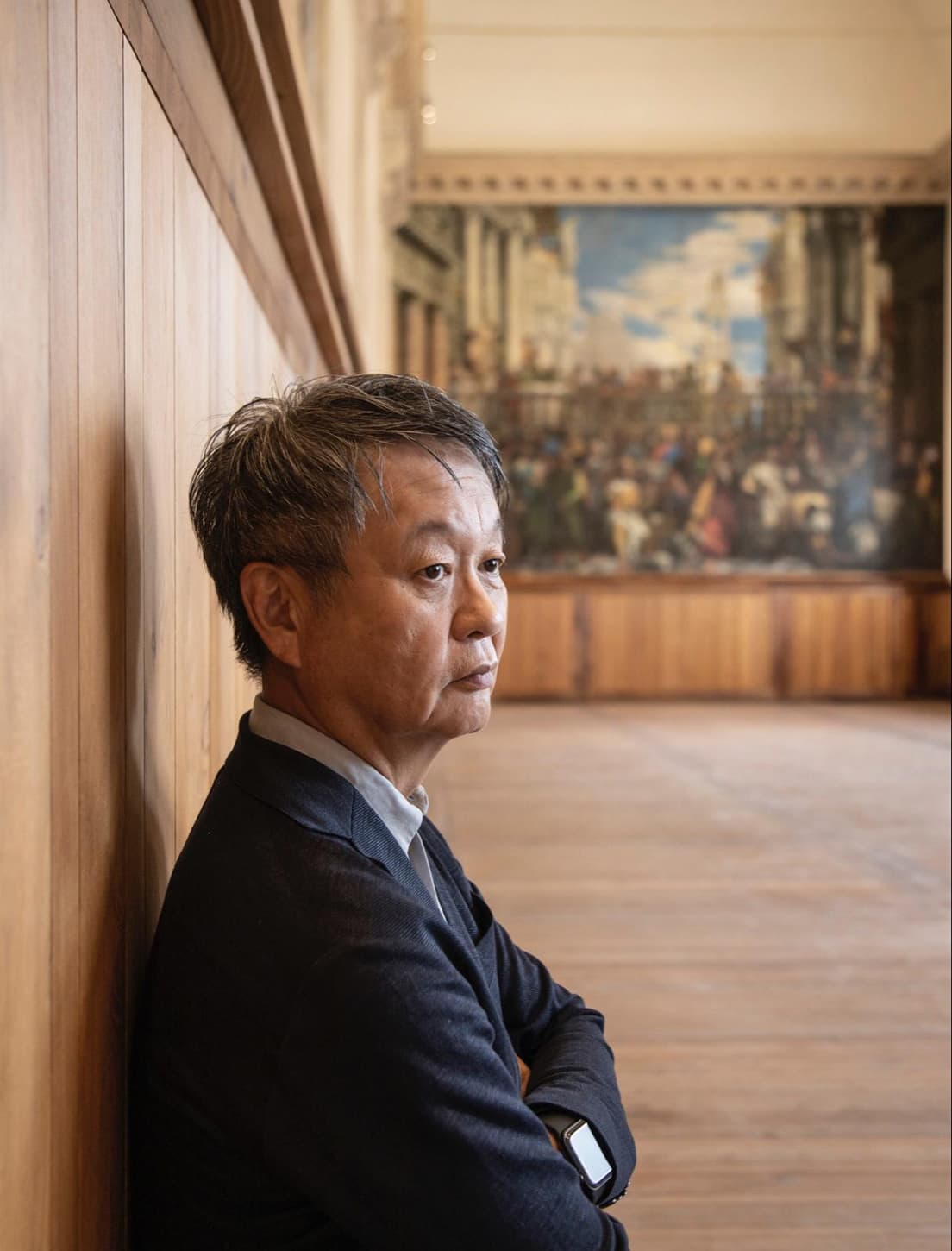 作品のセレクトと会場構成を手掛けた深澤直人。　photo_Laila Pozzo　©Michelangelo Foundation
