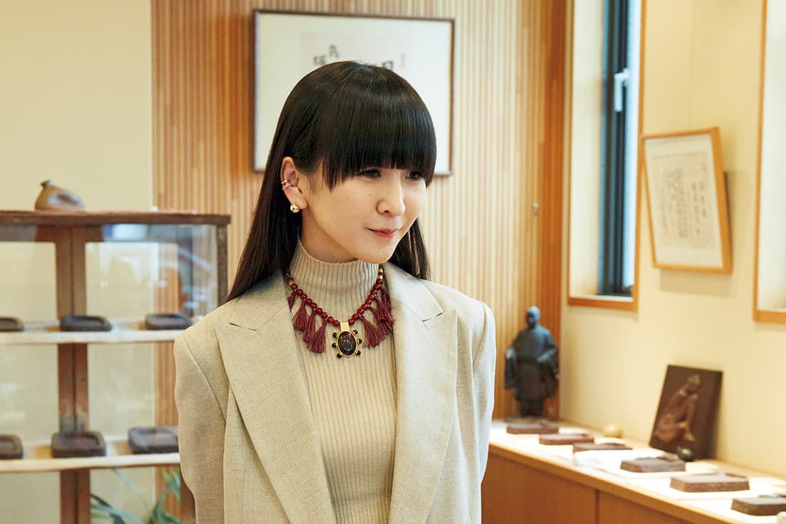 墨を磨るのは小学校以来。