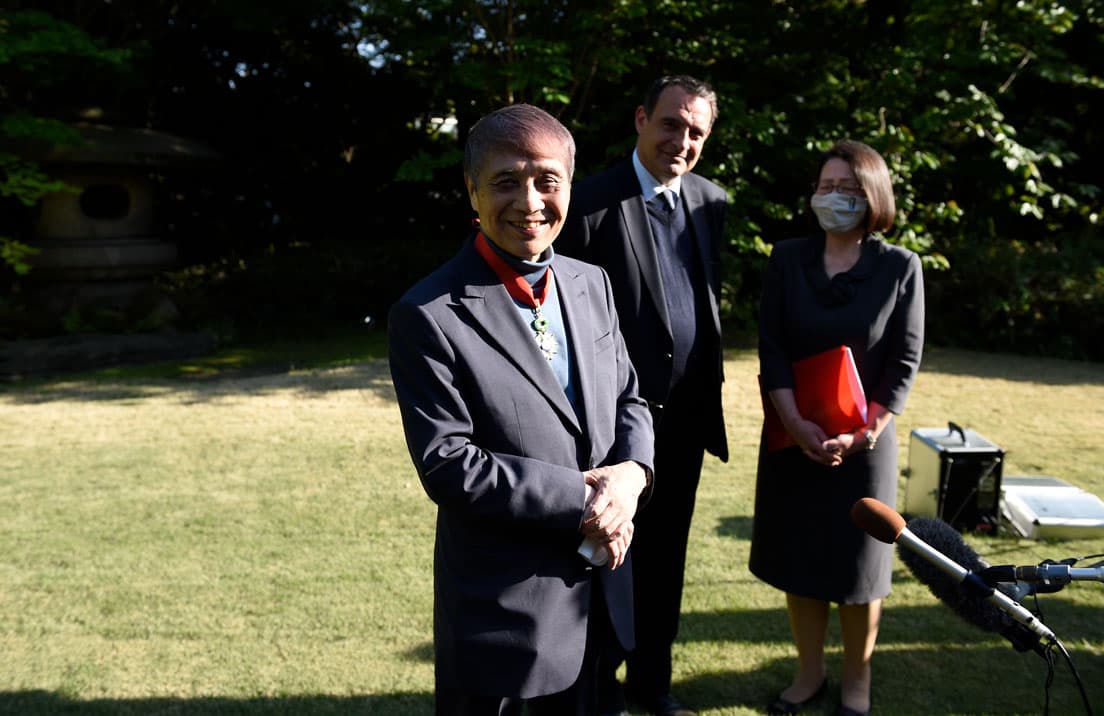 建築家・安藤忠雄がフランスのレジオン・ドヌール勲章コマンドゥールを受章。