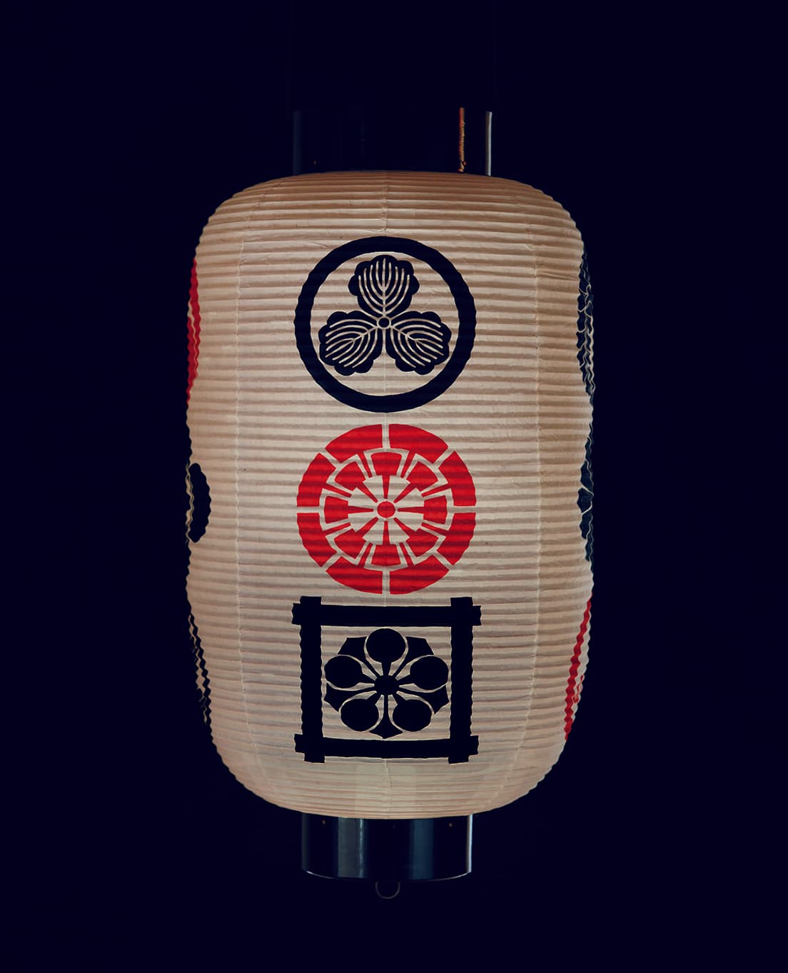 Buying No.38【伊予提灯】伊予の祭りを彩る名脇役。手貼り手描きの和紙提灯。