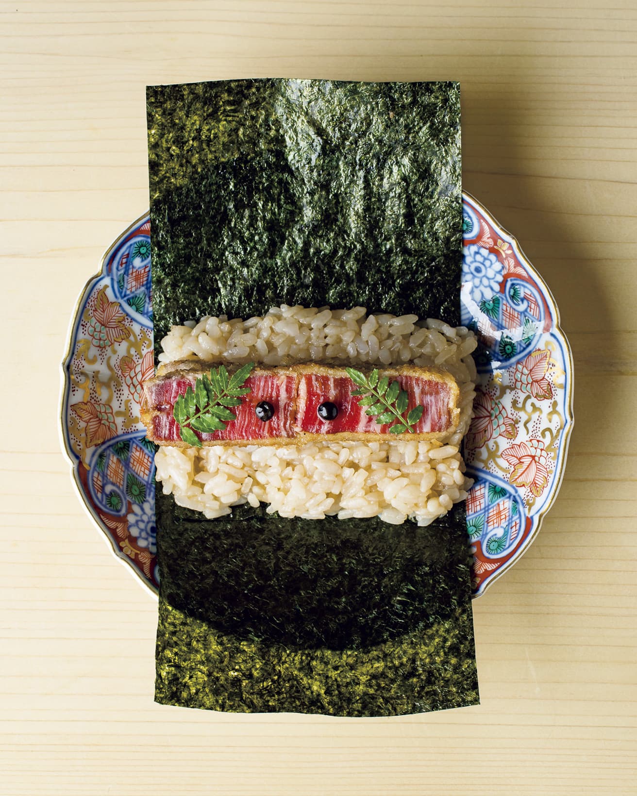 ヒレカツ巻き 漬け醤油（写真の料理は21,000円のコースの一例）。