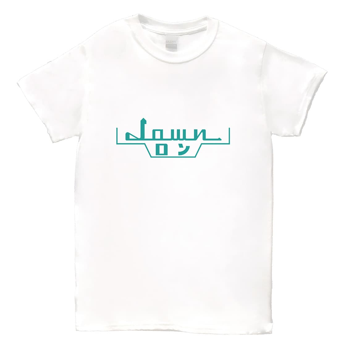 店のロゴ入りTシャツ。3,800円。展開はS〜XL。ロゴデザインは店舗の設計を手がけた建築家によるもの。