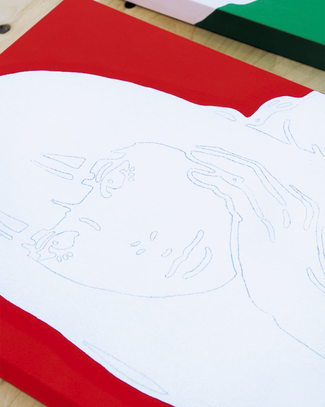 拡大した下絵が描かれたキャンバス。この上に色付けしていく。