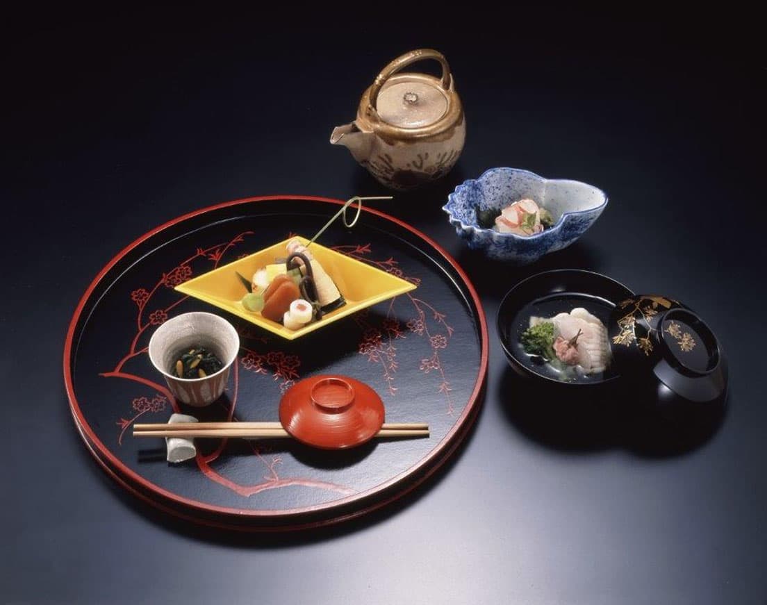〈炭屋旅館〉による料理の一例。　※写真はイメージ
