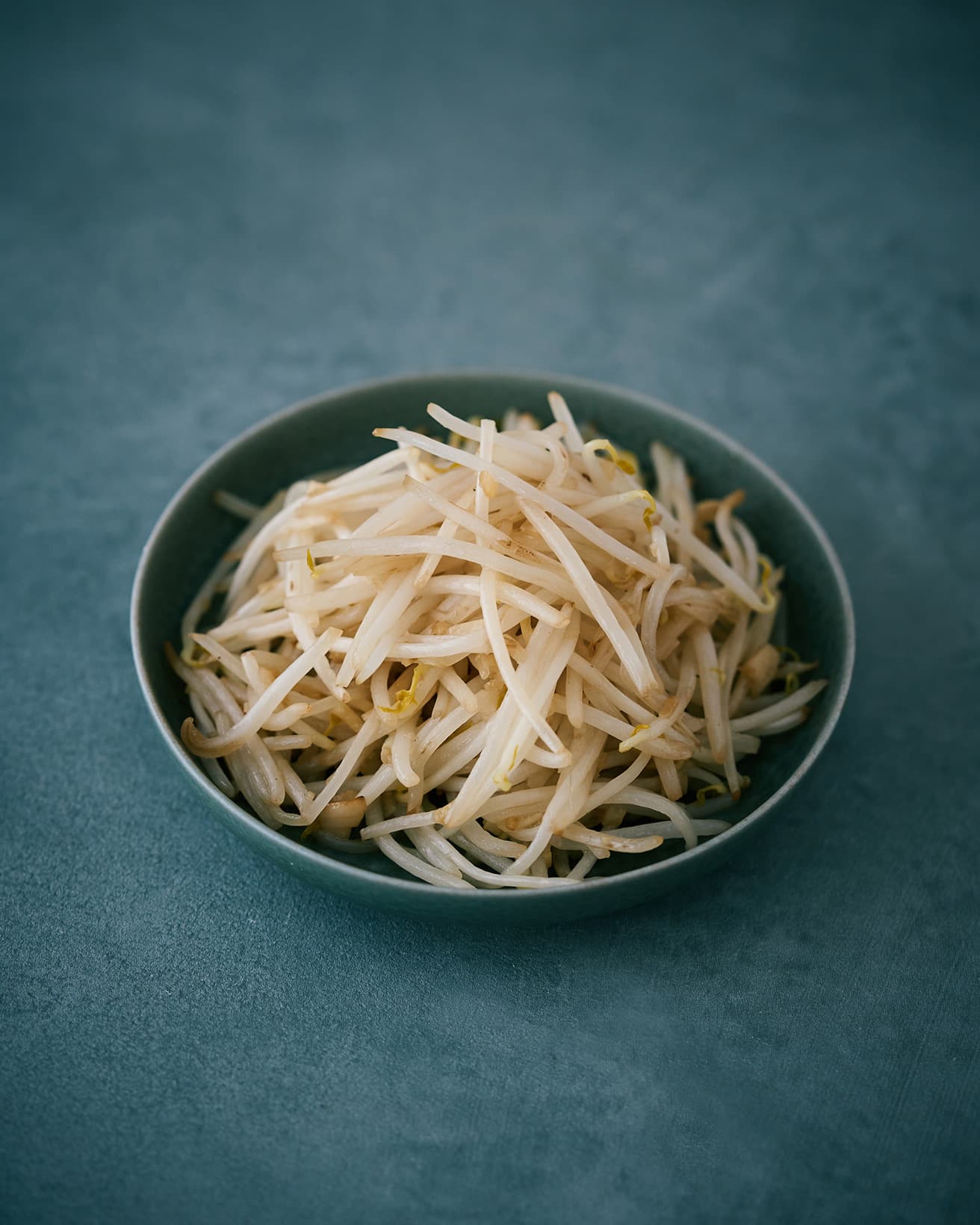 【365日豆皿つまみ】もやしにんにく炒め｜1月 今井亮の中華つまみ