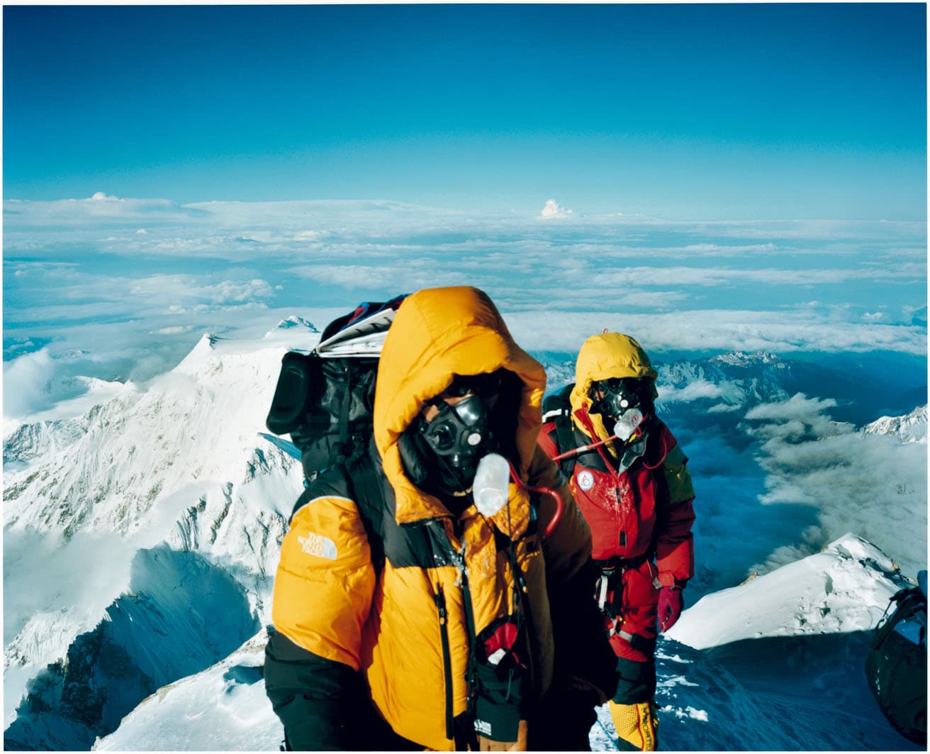 カンチェンジュンガ山頂にて。Naoki Ishikawa Photo Exhibition「Dhaulagiri / Kangchenjunga / Manaslu」より。Photo by Naoki Ishikawa