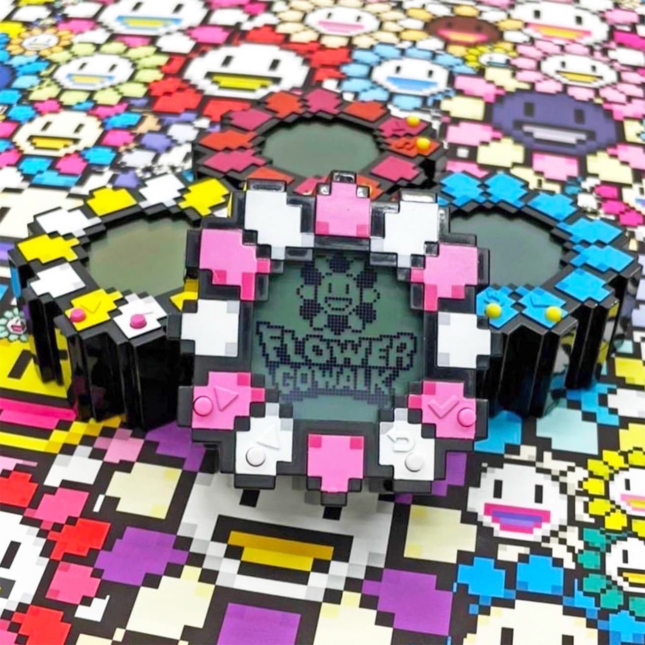 ゲーム機本体も「おはなちゃん」ビジュアル。全6色展開でございます。