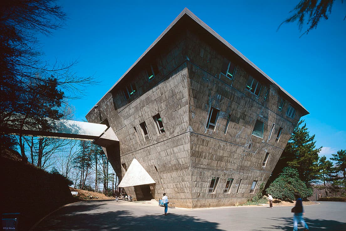 《大学セミナー・ハウス 本館》1965年 （撮影：北田英治、1997年） 
