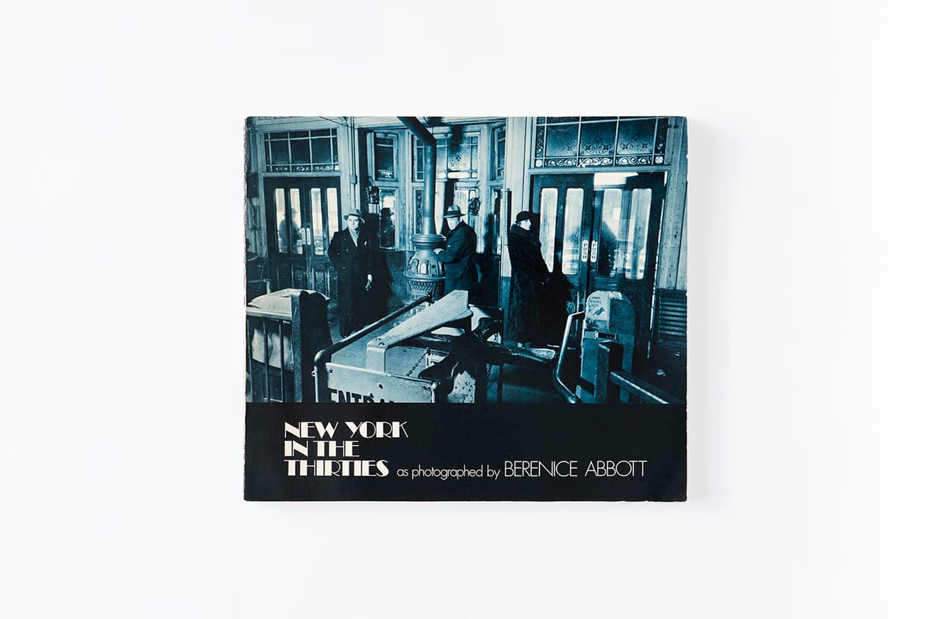 Berenice Abbott『New York in the Thirties』(DOVER PUBLICATIONS, 1973)
