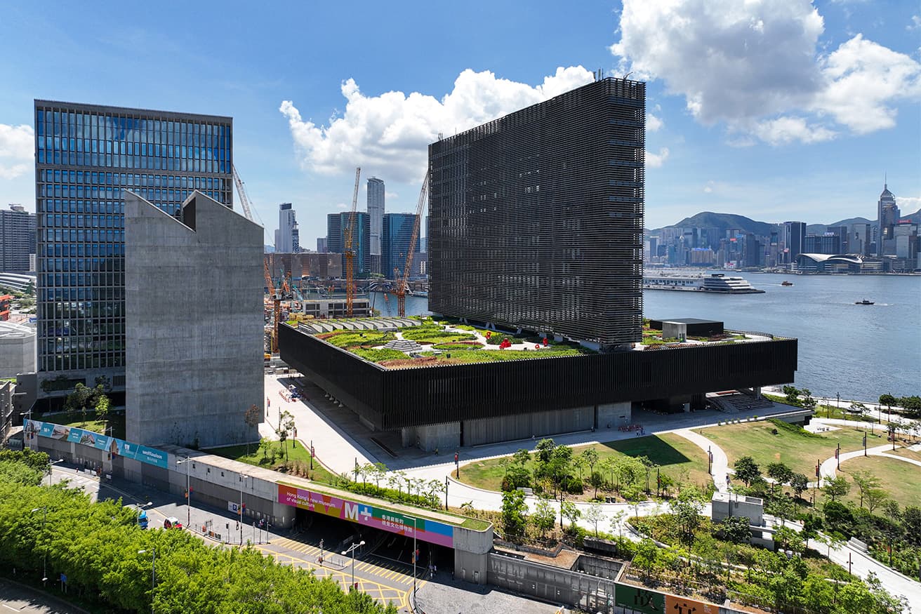 ヘルツォーク＆ド・ムーロン設計、香港の現代視覚文化美術館〈M+〉徹底レポート。
