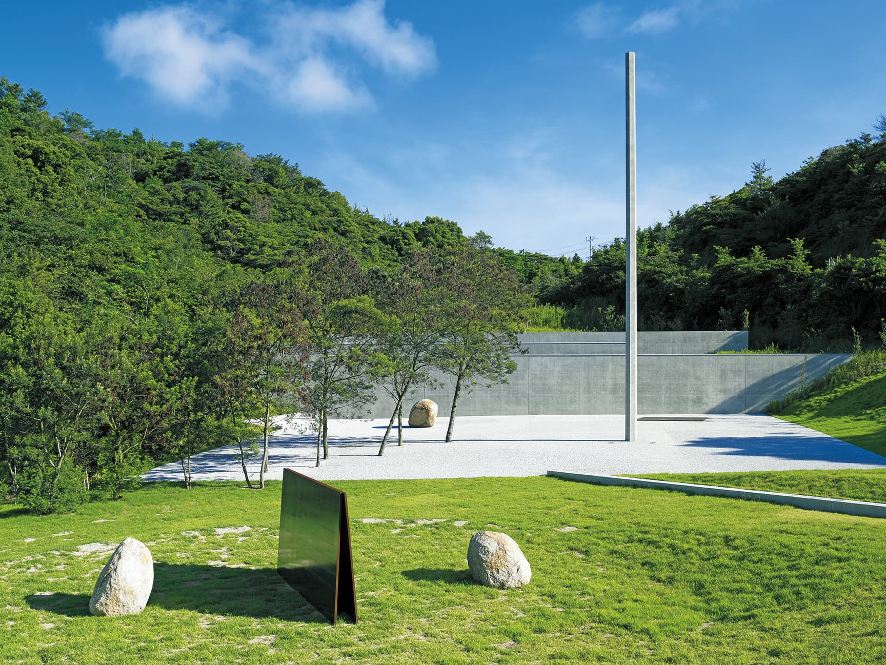 李禹煥美術館