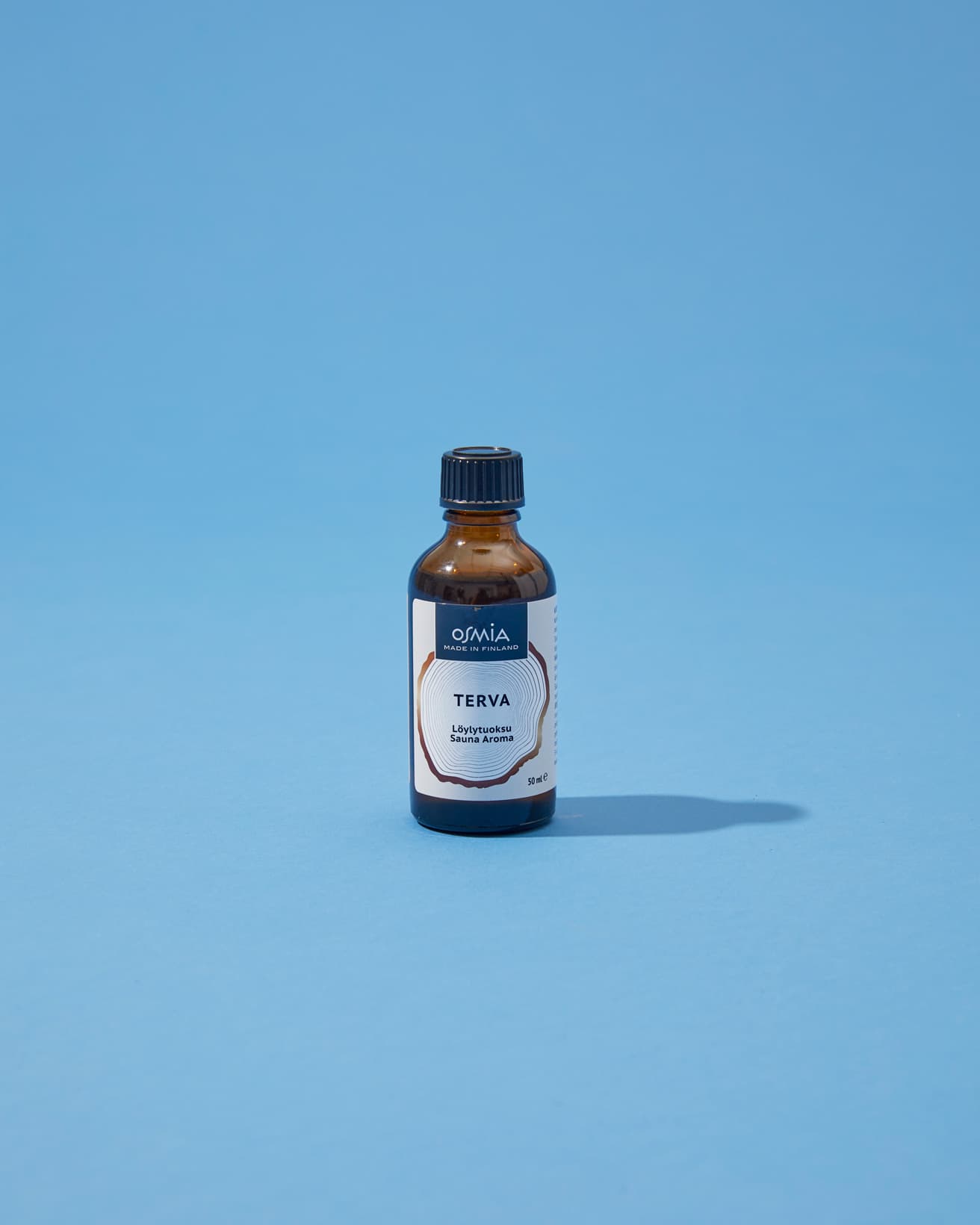 《サウナアロマ タール》50ml 2,800円。スモーキーな香りがツウなサウナーに支持されている。