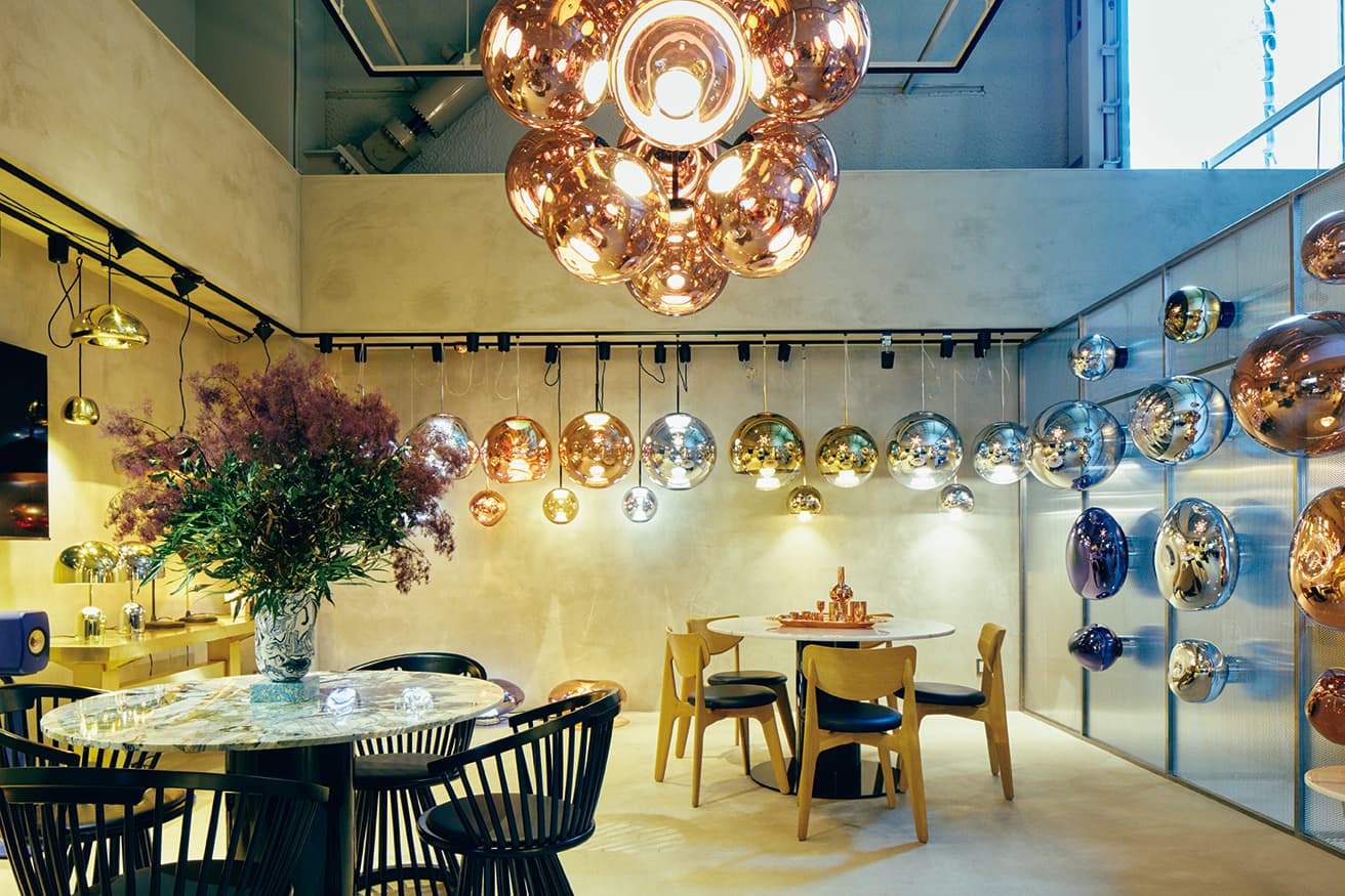 名作から新作まで揃う〈TOM DIXON TOKYO〉。