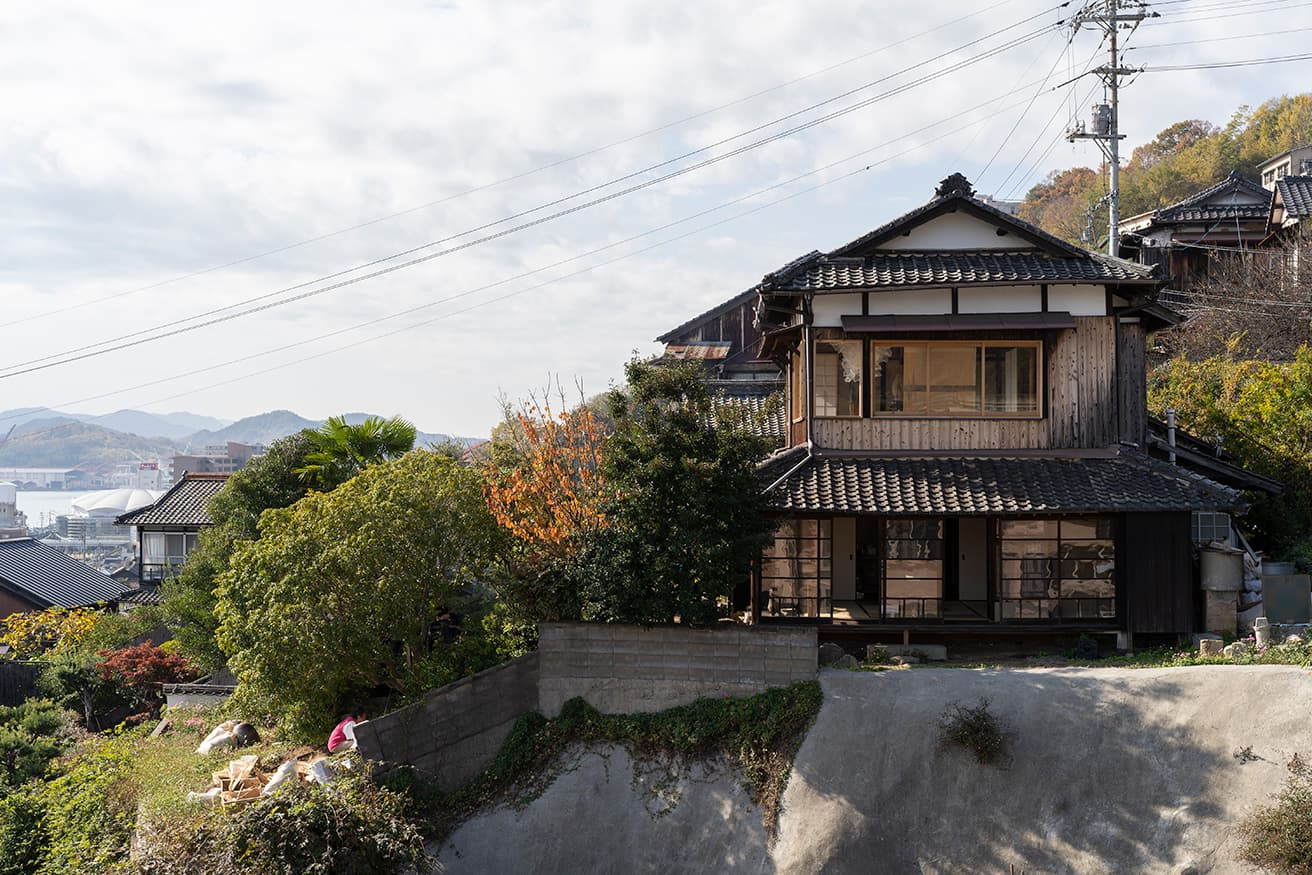 元は“茶園（さえん）”と呼ばれる、この地域特有の別荘建築の一種だった。