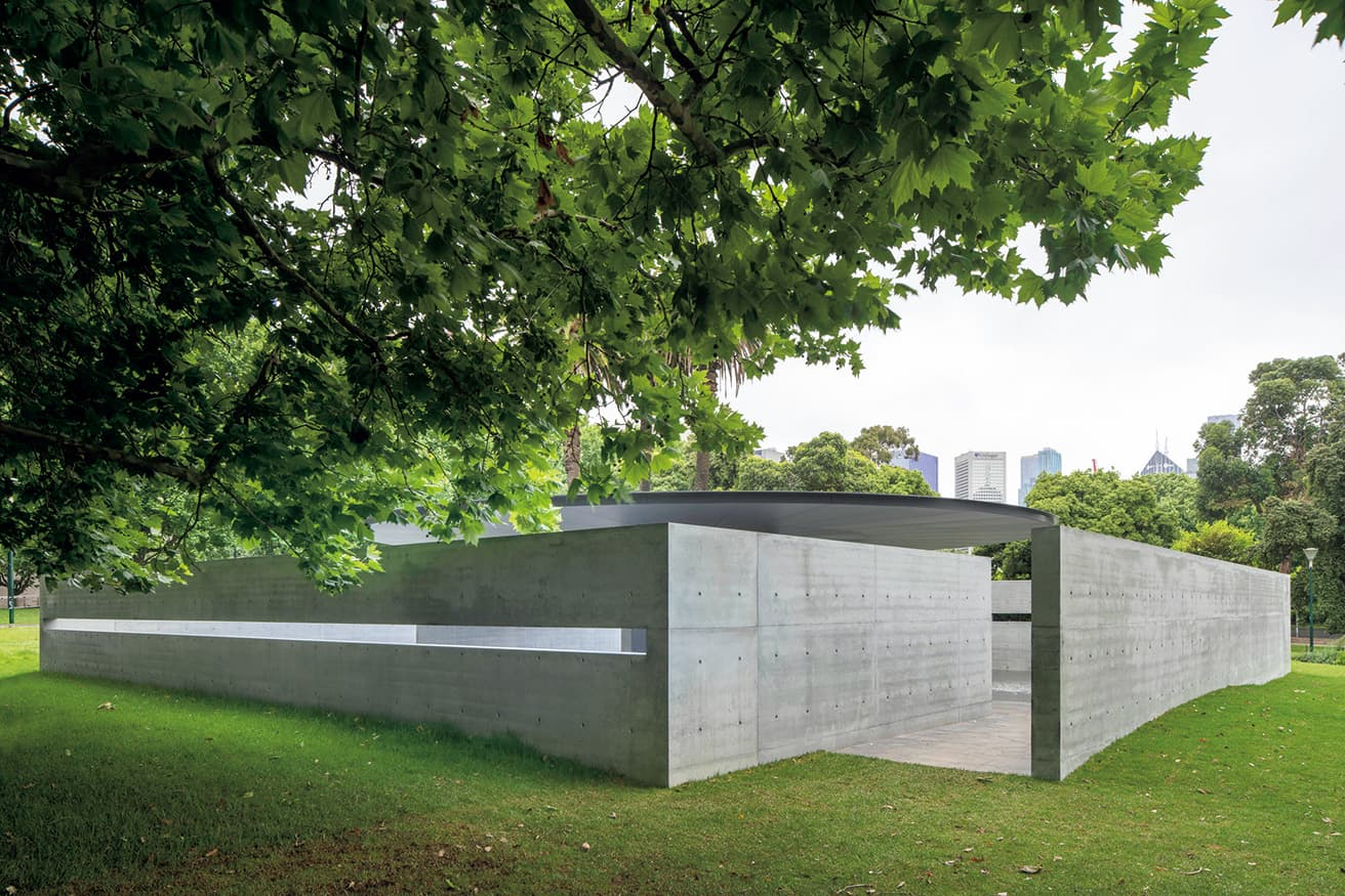 公園北側に建つパビリオンは公共スペースとして無料開放。