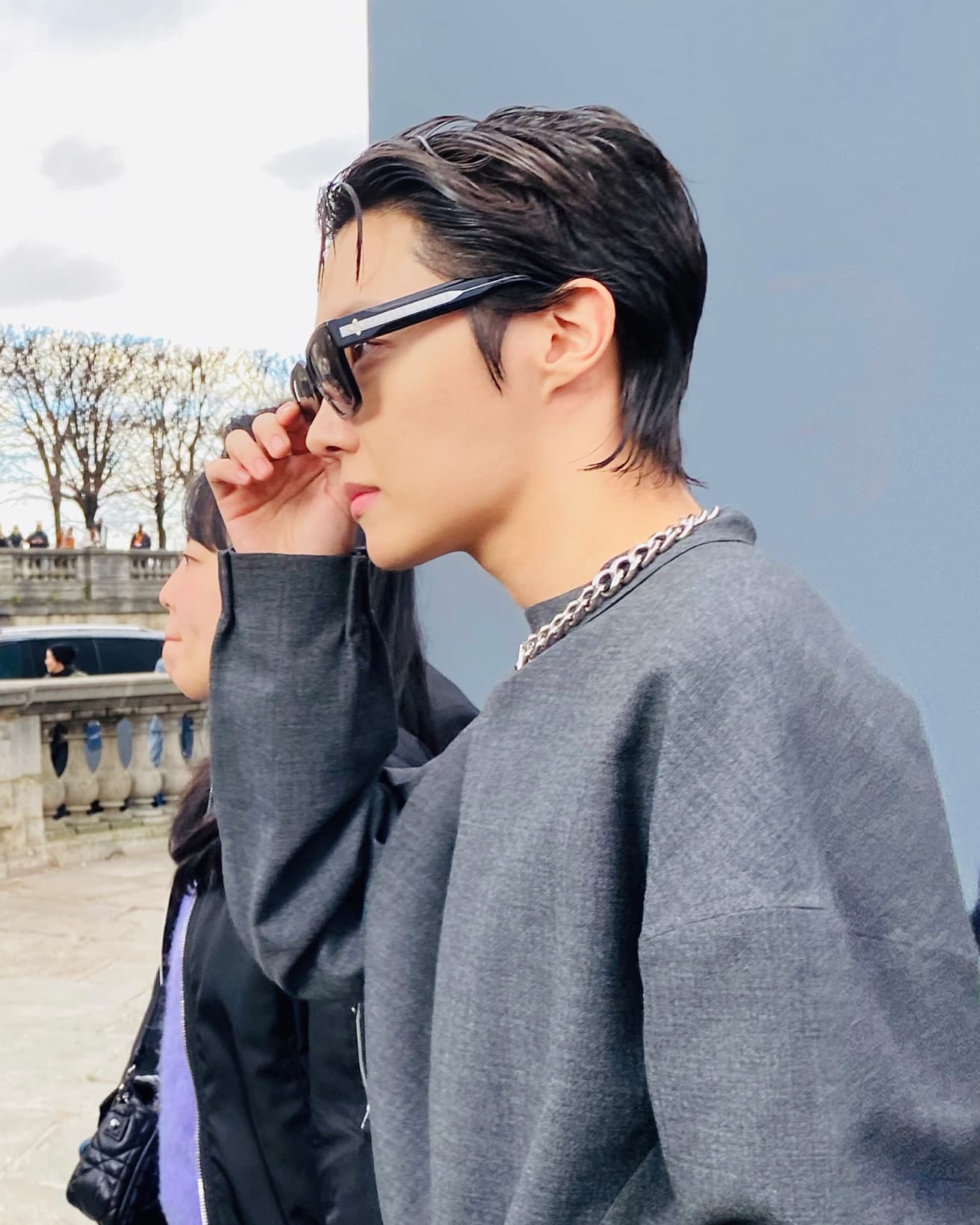 DIOR 2023-24 AWコレクションに登場した、BTSのホビことJ-HOPE。
