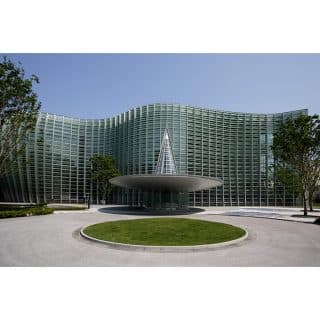 国立新美術館