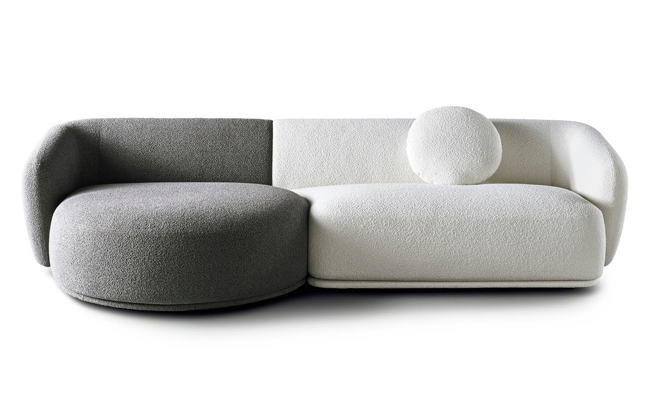 ソファ《レネ》2,948,000円〜。