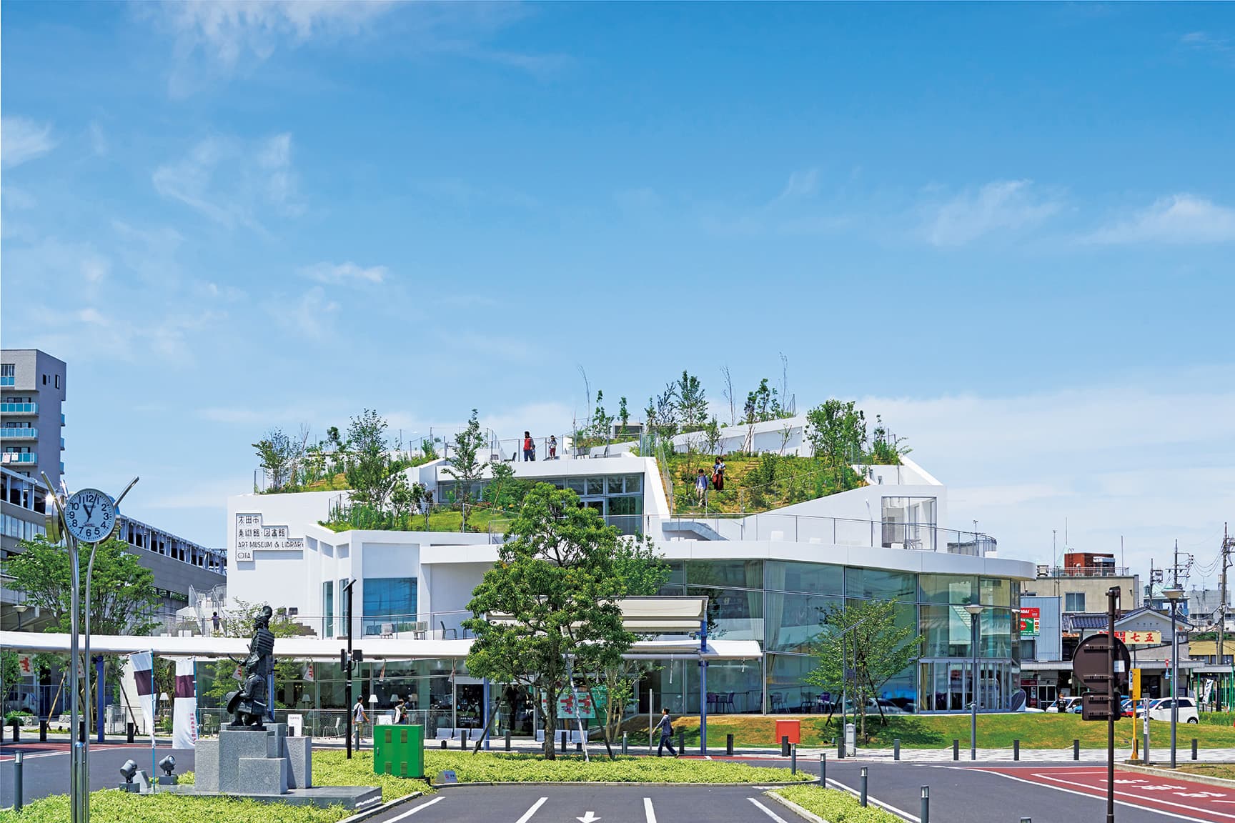 太田市美術館・図書館