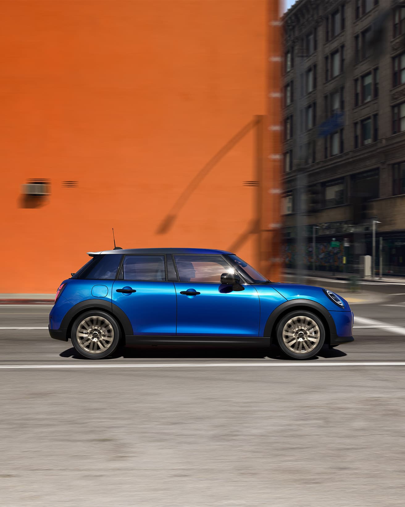 《MINI Cooper（5ドア）》は2024年10月にデビューした。