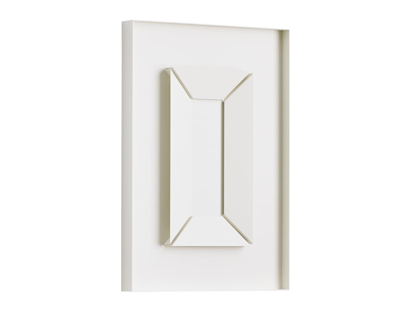 6種展開。42×59.4cm。149,600円。